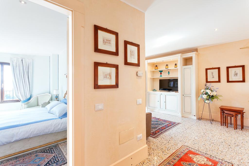 Deluxe Apartments Lagoon View Venesia Bagian luar foto